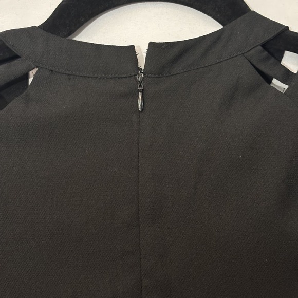 Lulus Mini Cut Out Swing Little Black Dress Sz L Classic Timeless Date Night - Picture 10 of 11